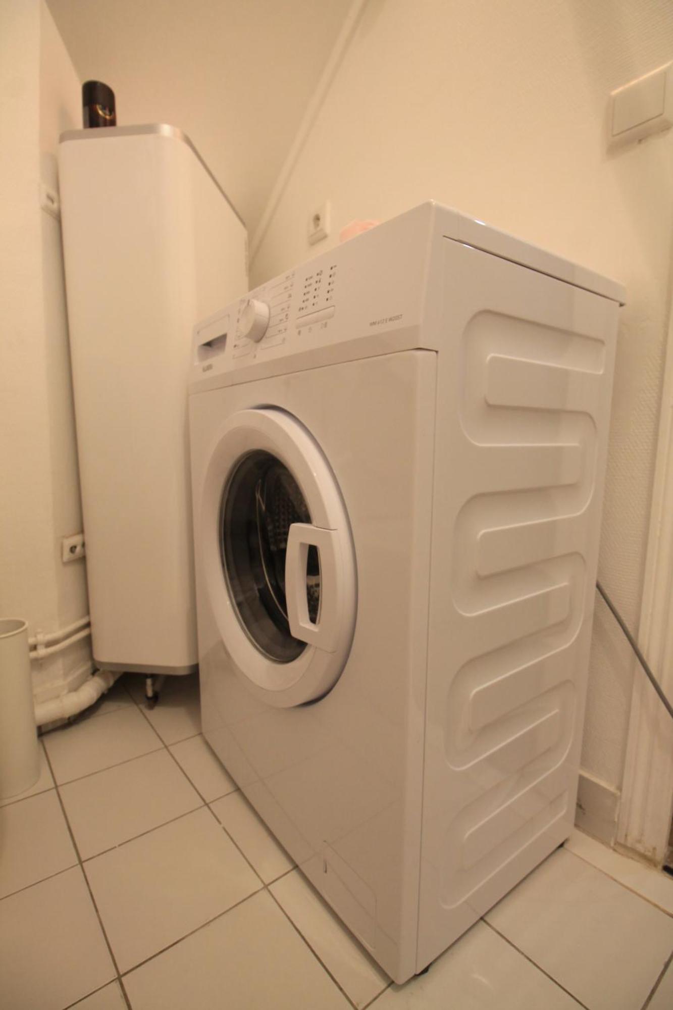 Disponible - Appartement Entier - 10Mn Rer B Aeroport Cdg - Paris Gare Du Nord, T11 Express, Le Bourget, Tout Equipe, Netflix Gratuit, 3 Personnes, 4Eme Etage, Escaliers, Parc Des Expositions, Parking Rue Gratuit Apres 19H Drancy Exterior foto
