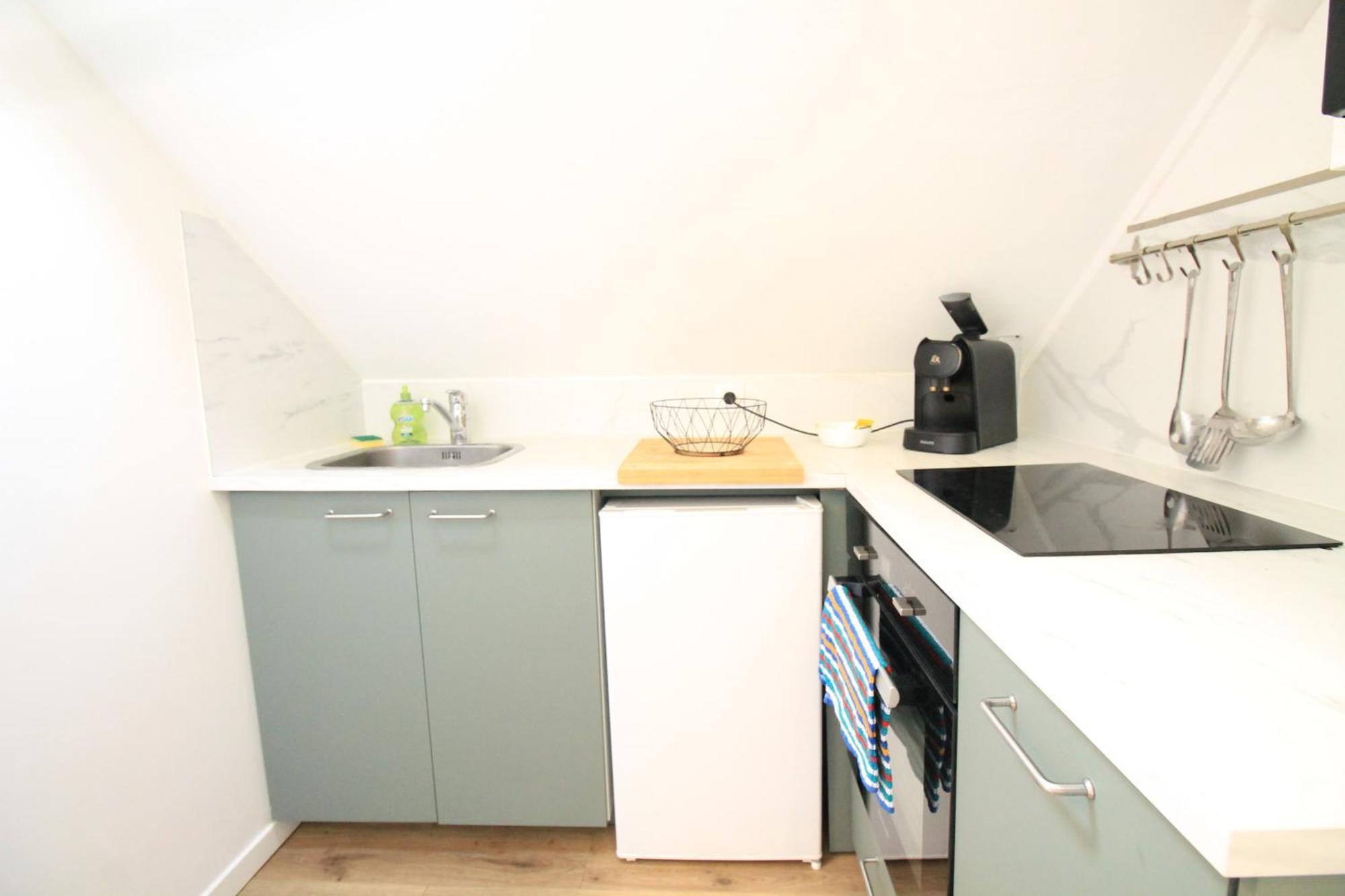 Disponible - Appartement Entier - 10Mn Rer B Aeroport Cdg - Paris Gare Du Nord, T11 Express, Le Bourget, Tout Equipe, Netflix Gratuit, 3 Personnes, 4Eme Etage, Escaliers, Parc Des Expositions, Parking Rue Gratuit Apres 19H Drancy Exterior foto